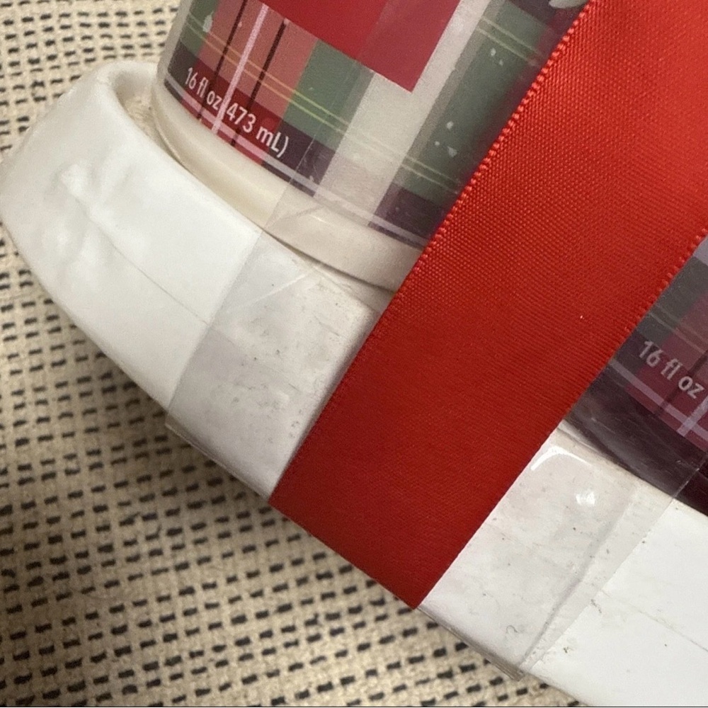 Pier One Apple Crisp Hand Lotion And Wash Caddy/Gift Set - Picture 6 of 6